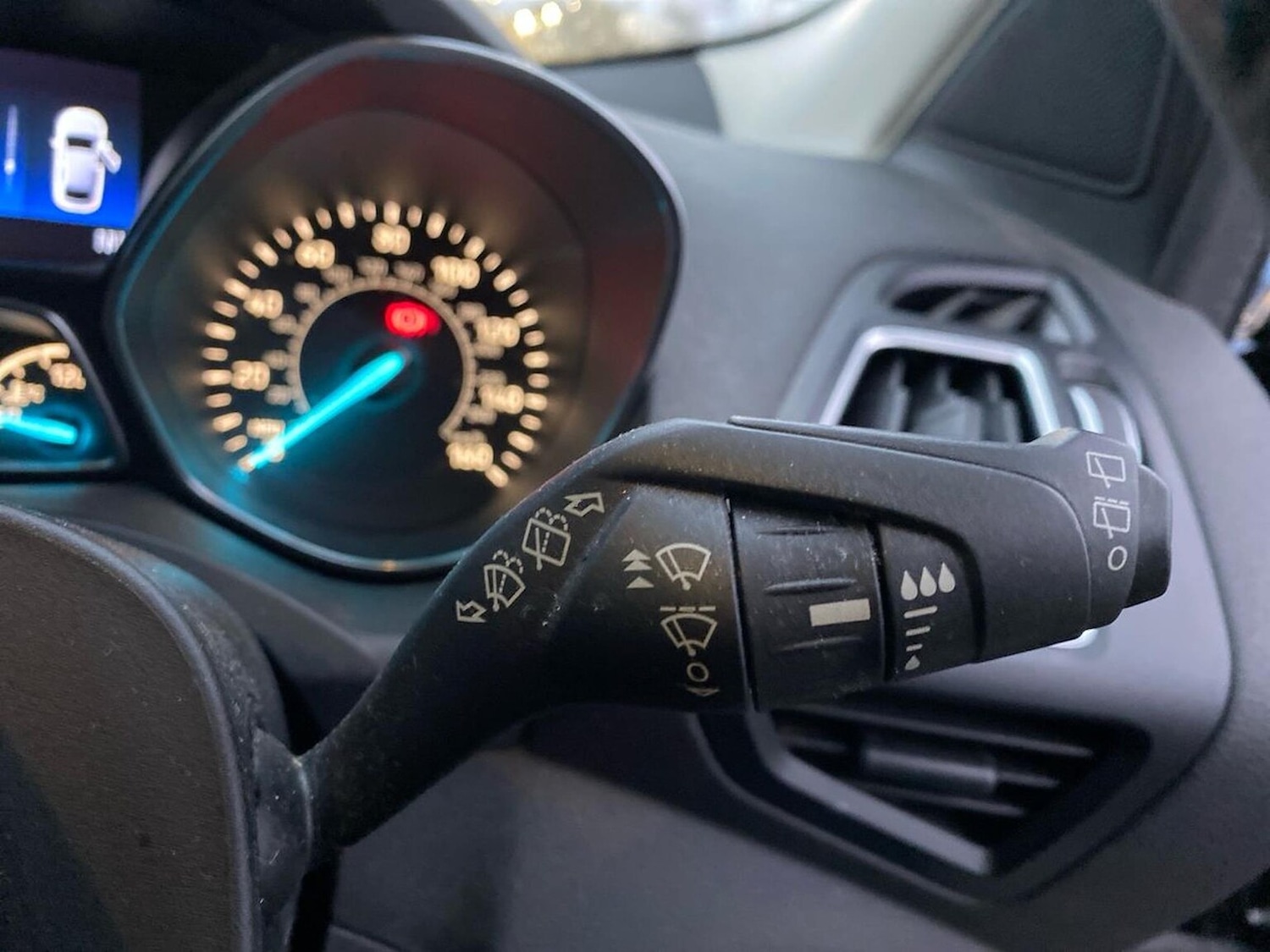 Used Ford Kuga 2016 for sale - 76762394: Photo 29