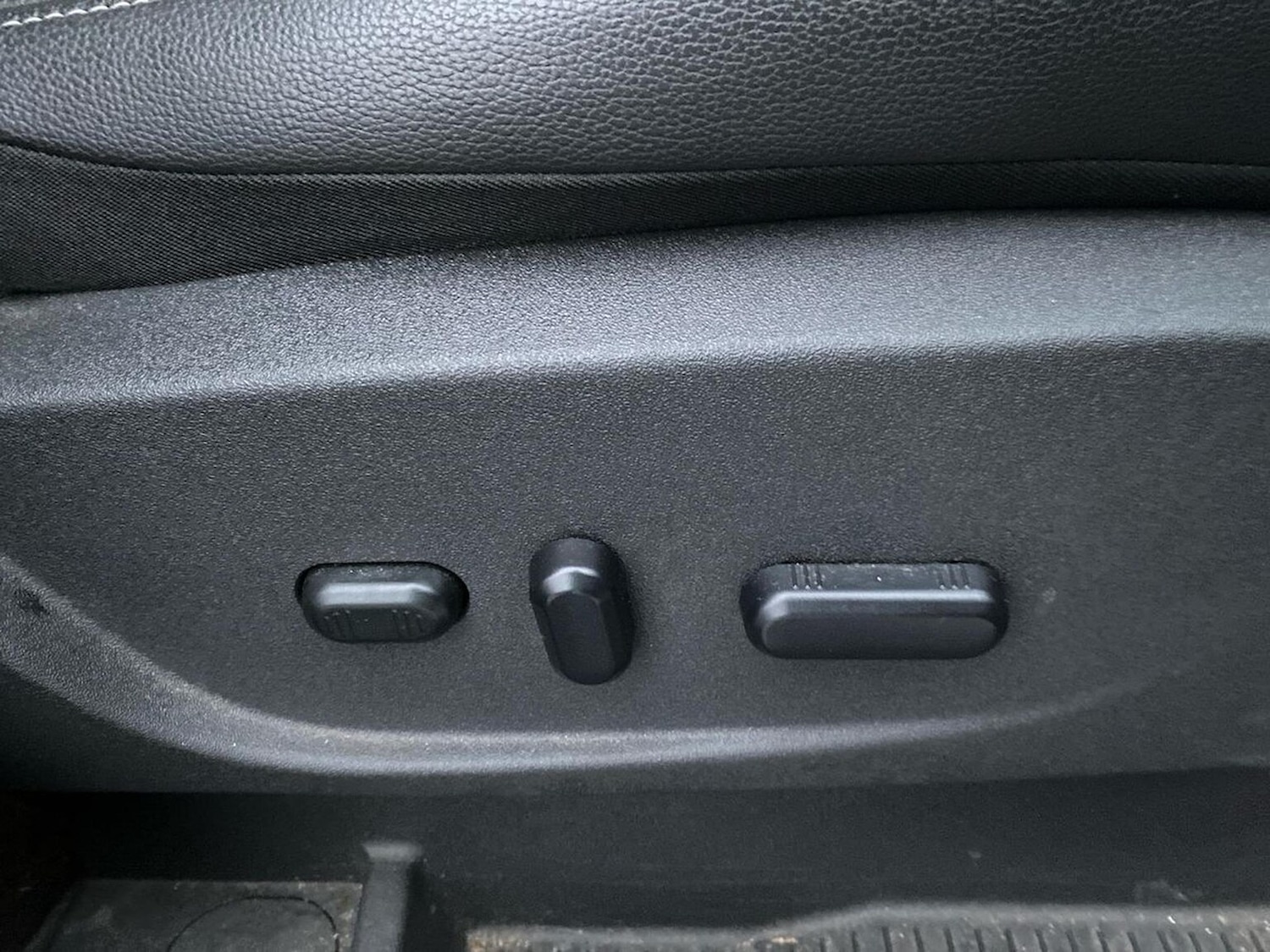 Used Ford Kuga 2016 for sale - 76762394: Photo 30