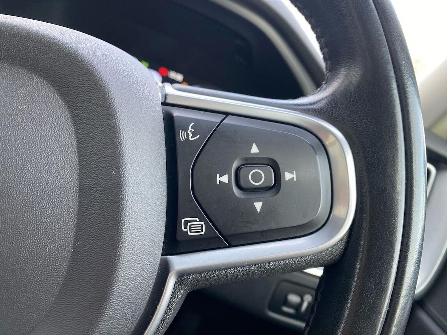 Used Volvo XC60 2019 for sale - 76748445: Photo 26