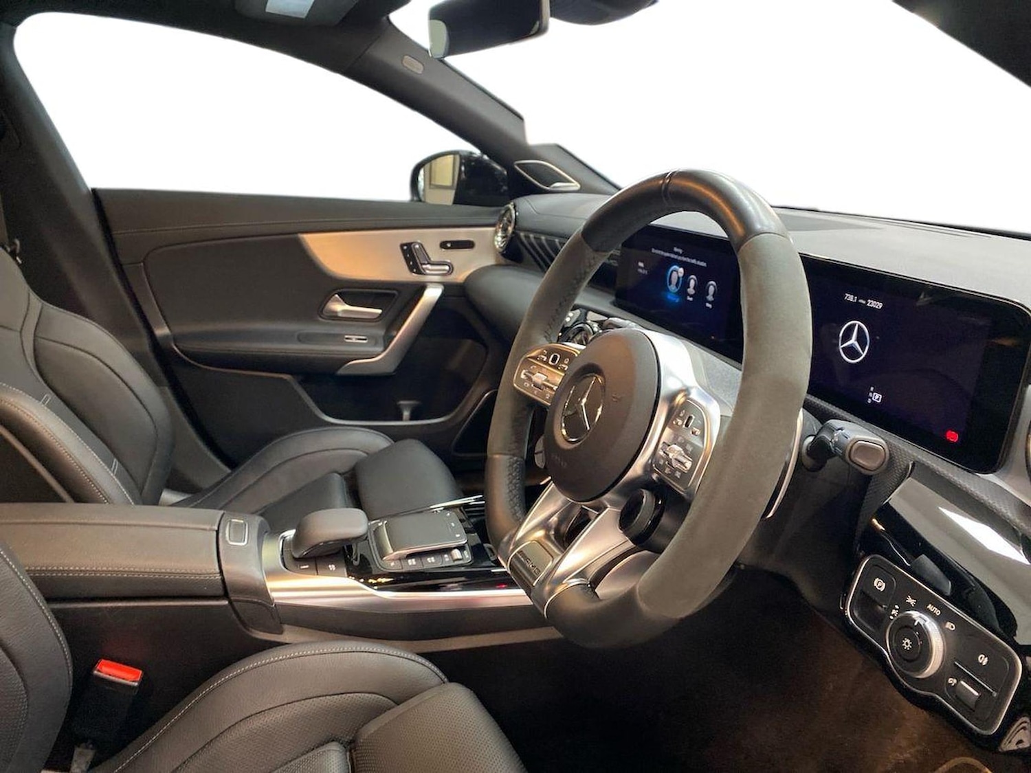 Used Mercedes-Benz CLA 2023 for sale - 76497250: Photo 15