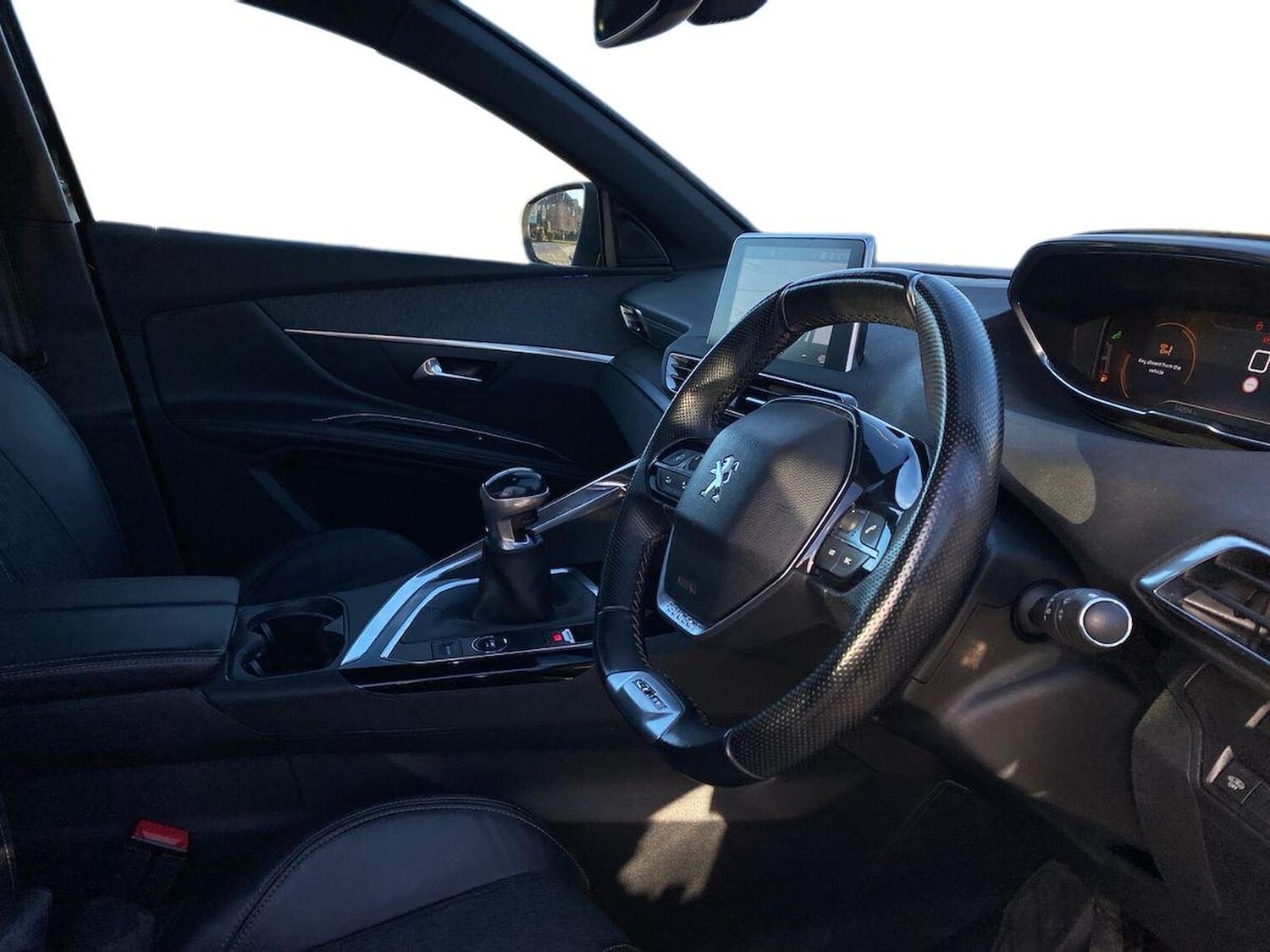 Used Peugeot 5008 2018 for sale - 77489526: Photo 15