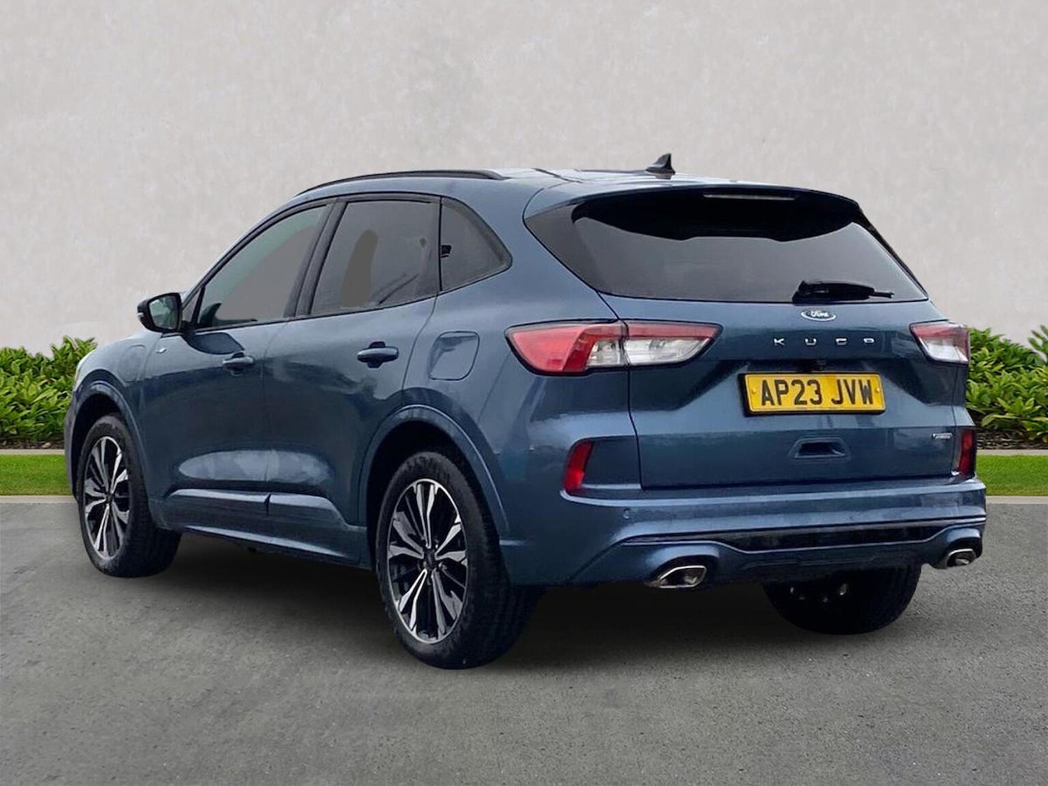 Used Ford Kuga 2023 for sale - 76369139: Photo 2