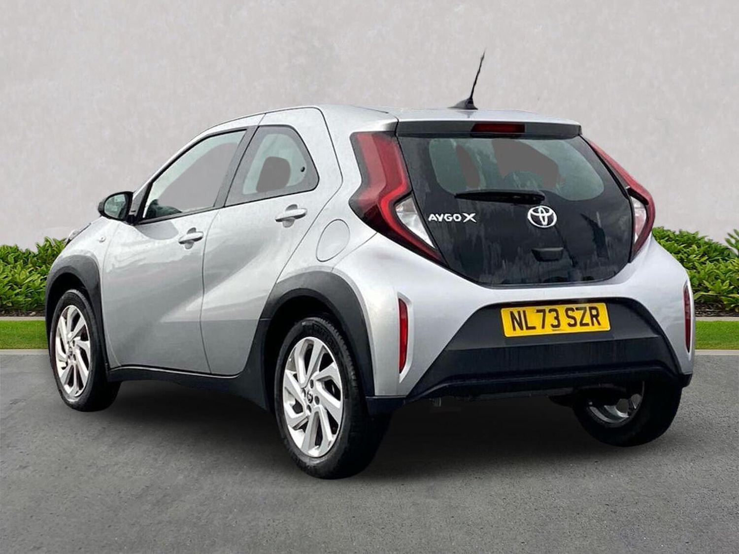 Used Toyota Aygo X 2023 for sale - 76331096: Photo 2