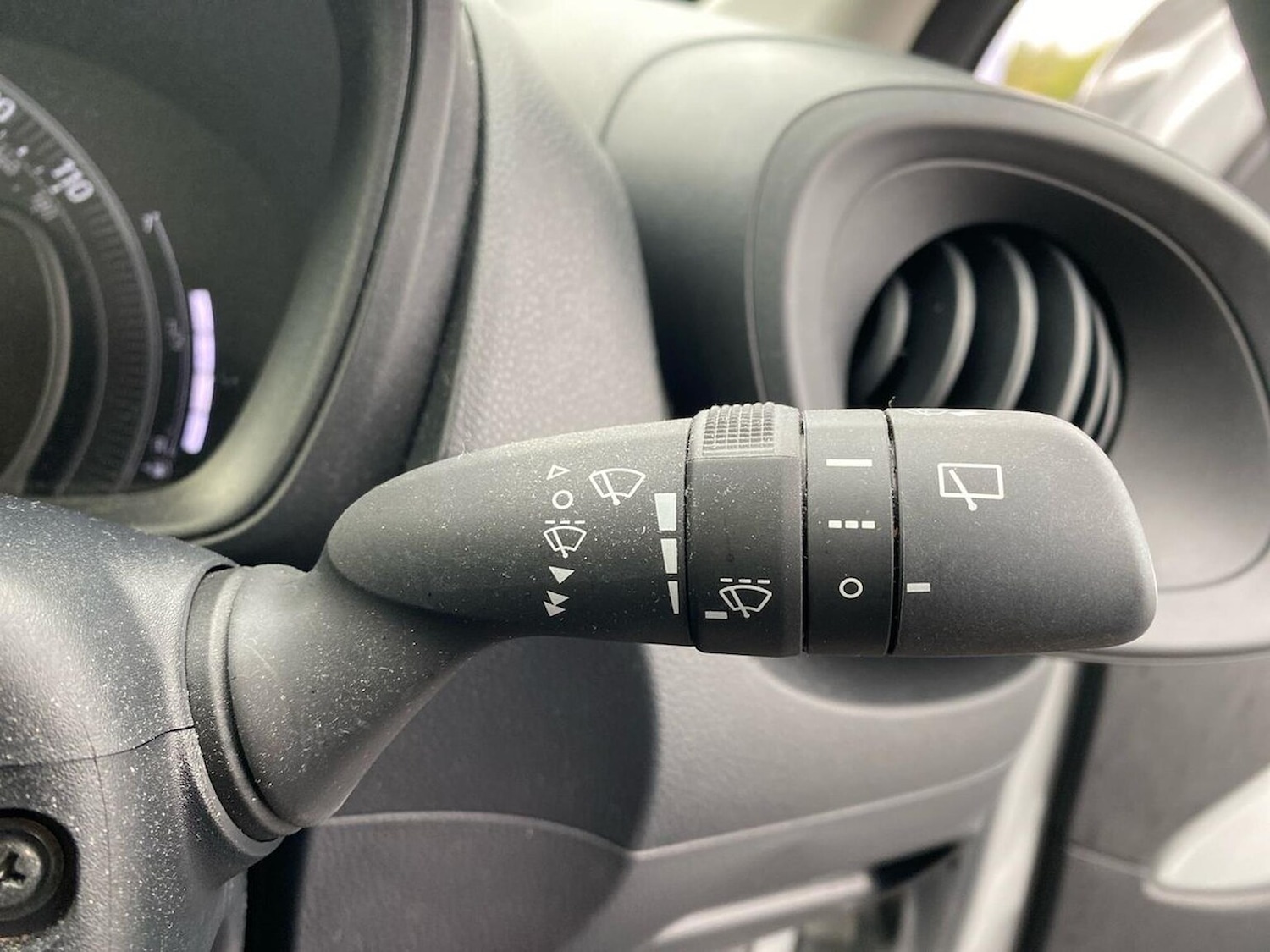 Used Toyota Aygo X 2023 for sale - 76331096: Photo 29