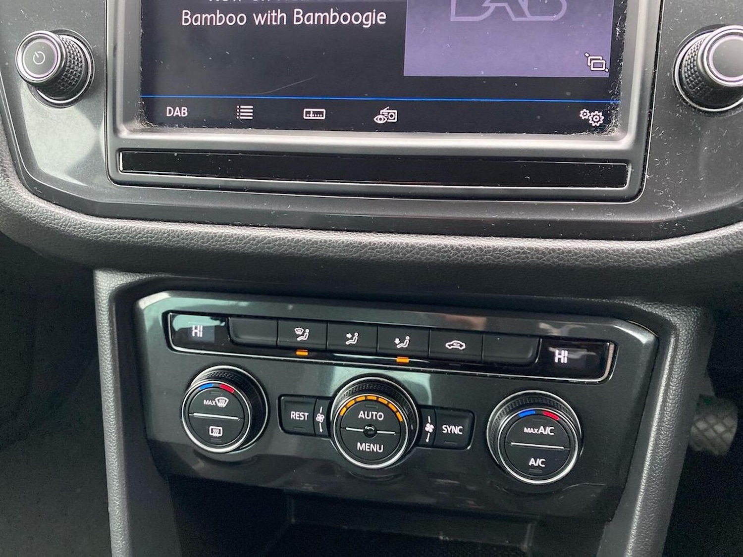 Used Volkswagen Tiguan 2017 for sale - 76736680: Photo 12