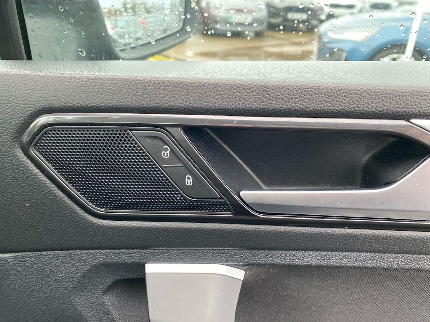 Used Volkswagen Tiguan 2017 for sale - 76736680: Photo 24