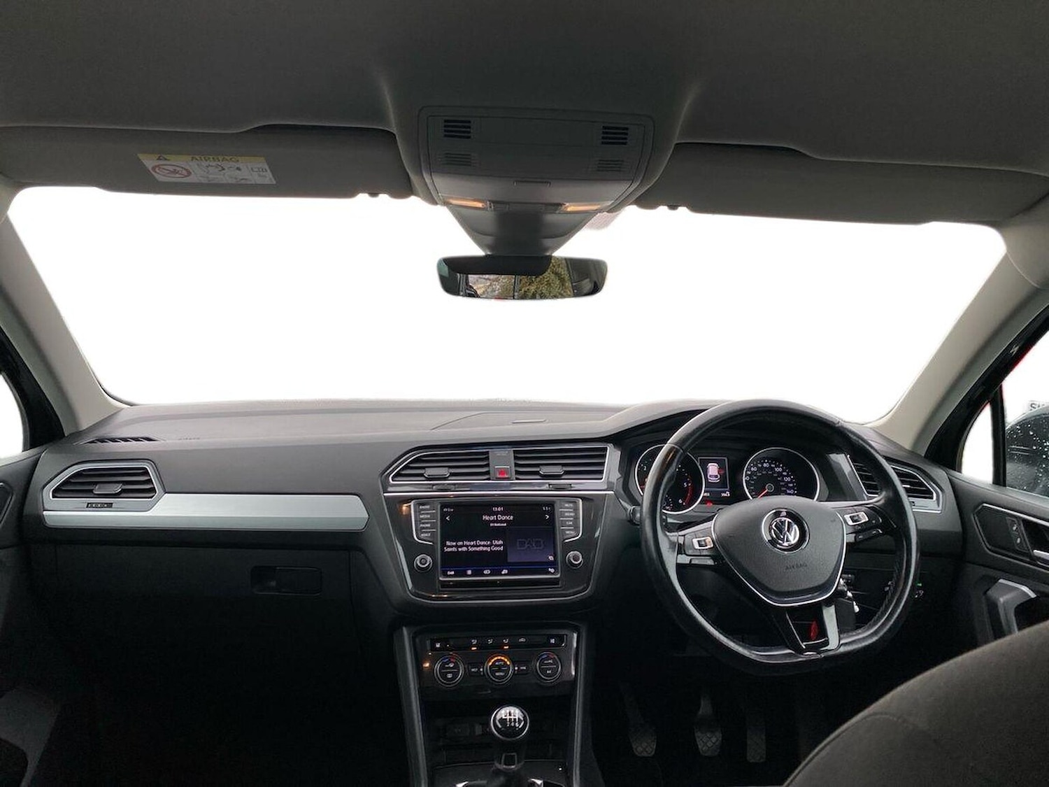 Used Volkswagen Tiguan 2017 for sale - 76736680: Photo 8