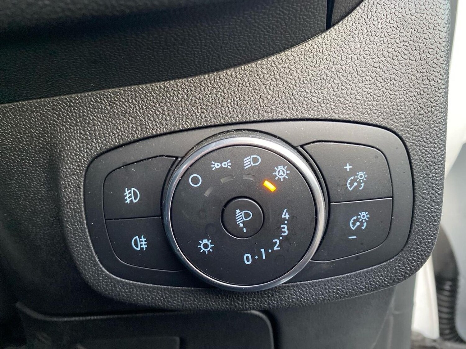 Used Ford Fiesta 2019 for sale - 76536636: Photo 22