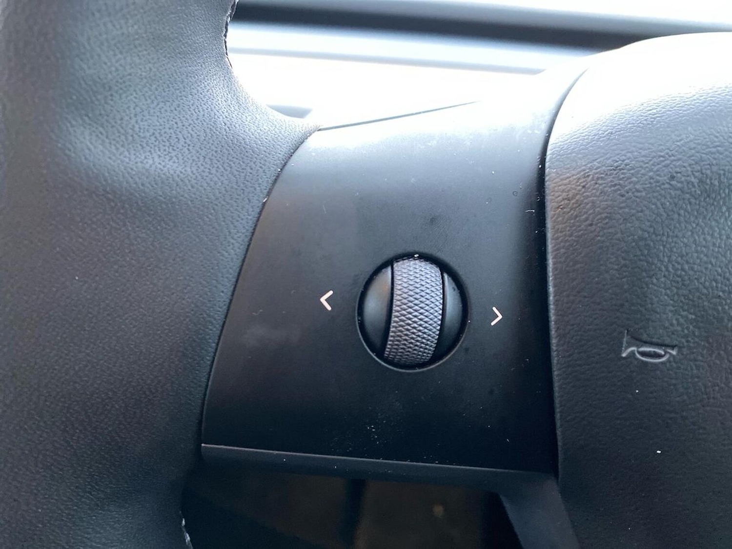 Used Tesla Model Y 2023 for sale - 78135077: Photo 28