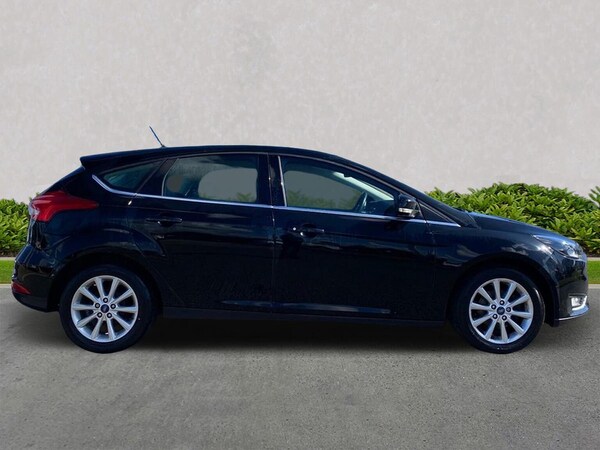 Used Ford Focus 2018 for sale - 76206043: Photo 3
