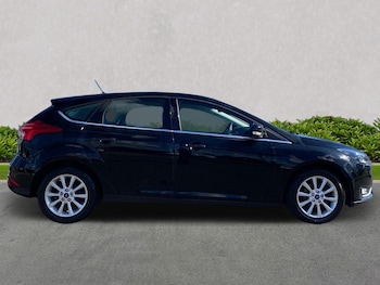 Used Ford Focus 2018 for sale - 76206043: Photo 3