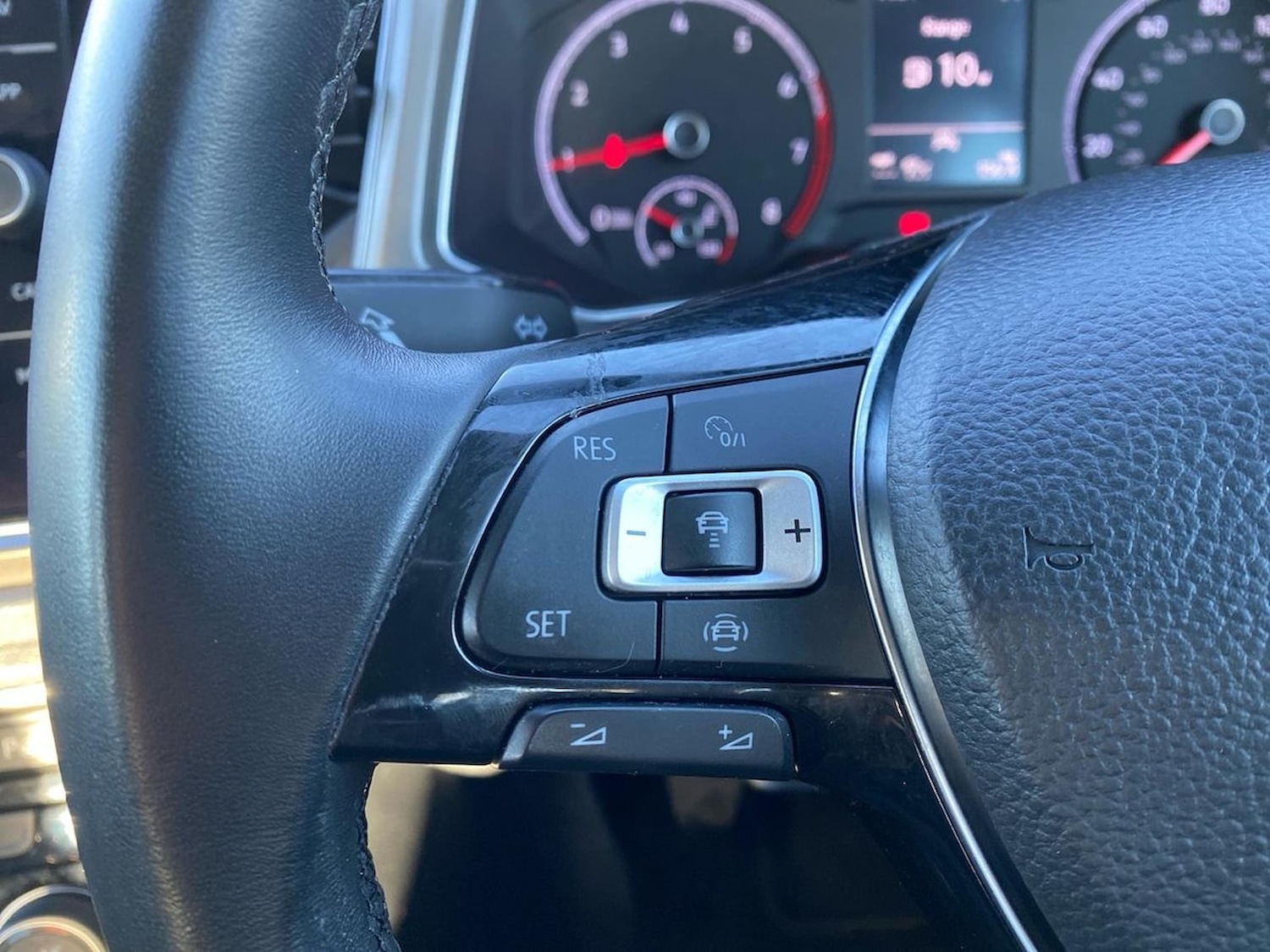 Used Volkswagen T-Roc 2021 for sale - 76651268: Photo 26