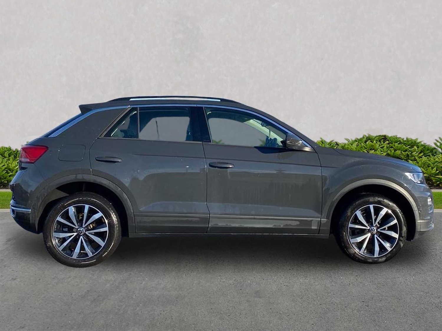 Used Volkswagen T-Roc 2021 for sale - 76651268: Photo 3
