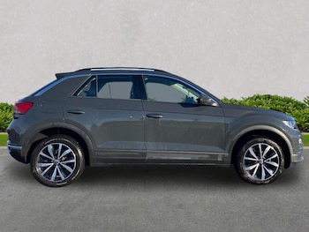 Used Volkswagen T-Roc 2021 for sale - 76651268: Photo