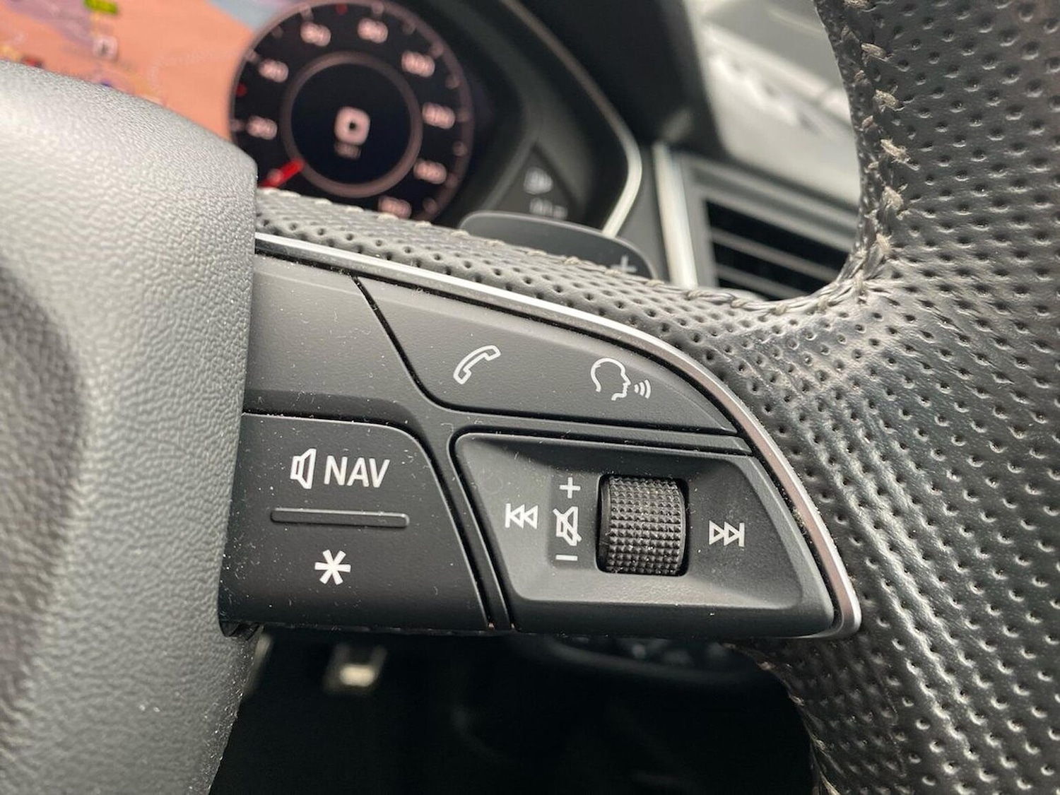 Used Audi Q5 2019 for sale - 76809362: Photo 27