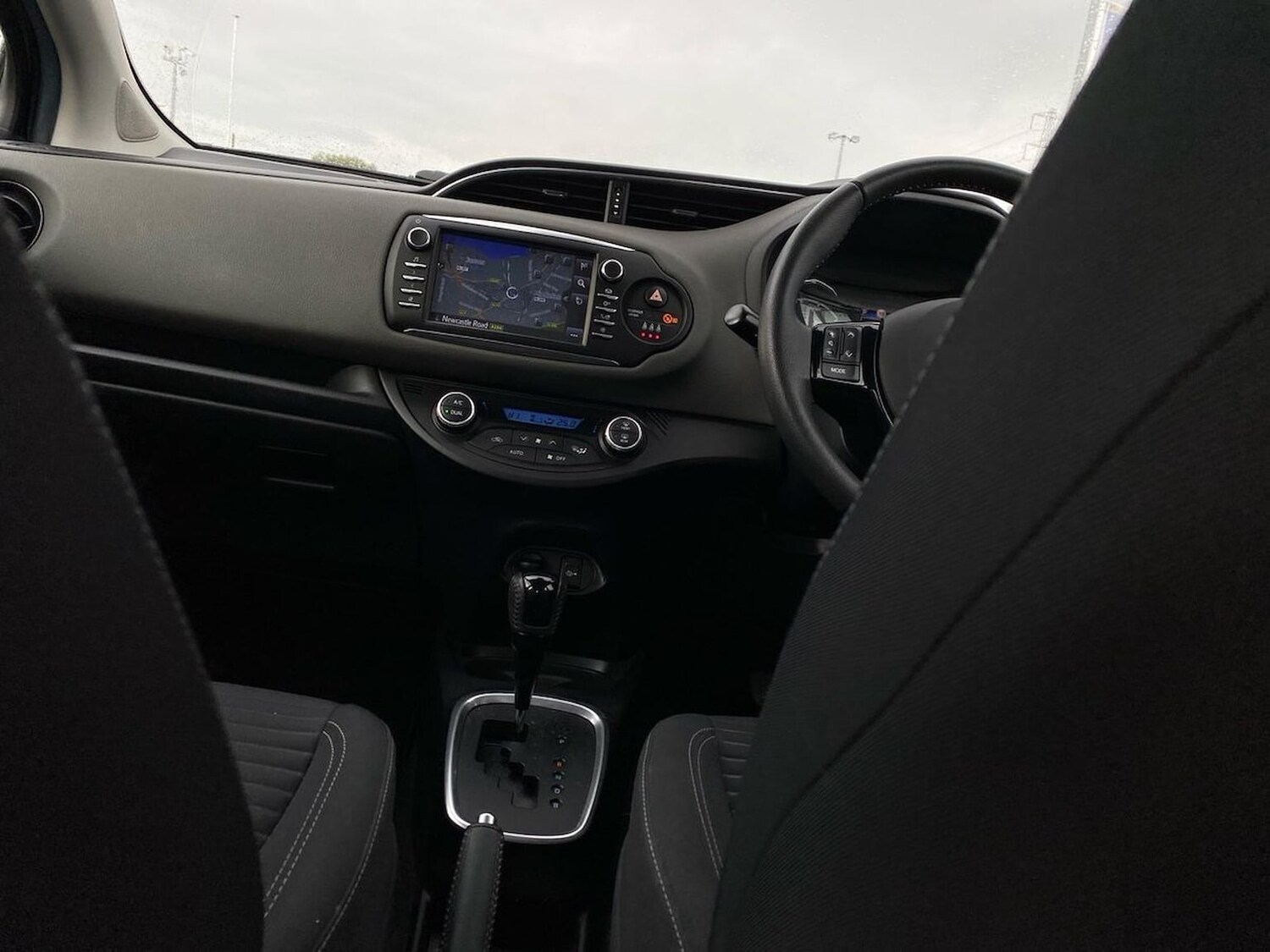 Used Toyota Yaris 2020 for sale - 76335119: Photo 13