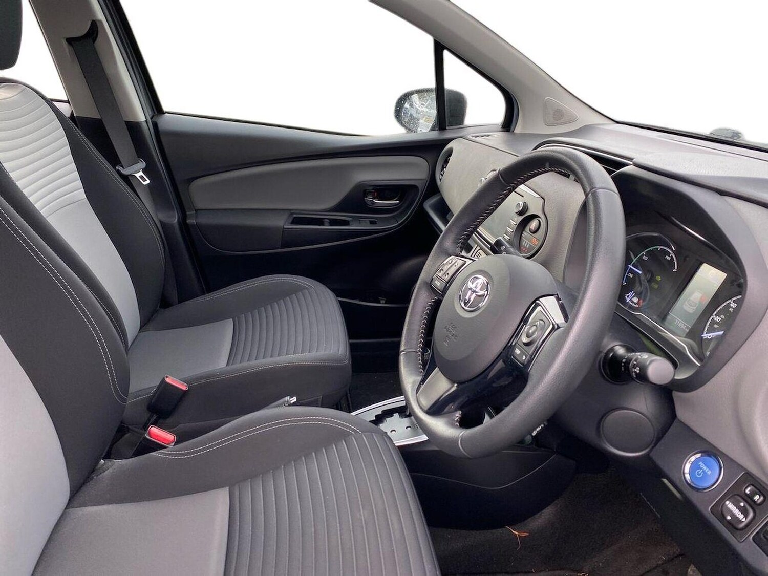 Used Toyota Yaris 2020 for sale - 76335119: Photo 15