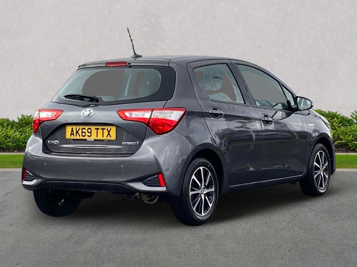 Used Toyota Yaris 2020 for sale - 76335119: Photo 18