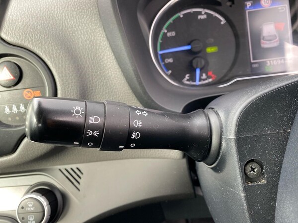 Used Toyota Yaris 2020 for sale - 76335119: Photo 28