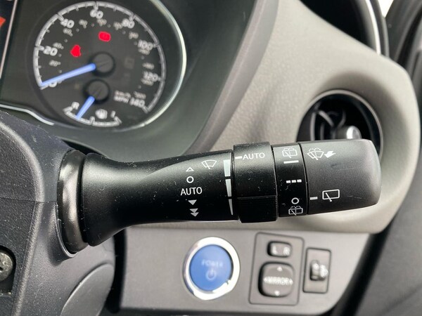 Used Toyota Yaris 2020 for sale - 76335119: Photo 29