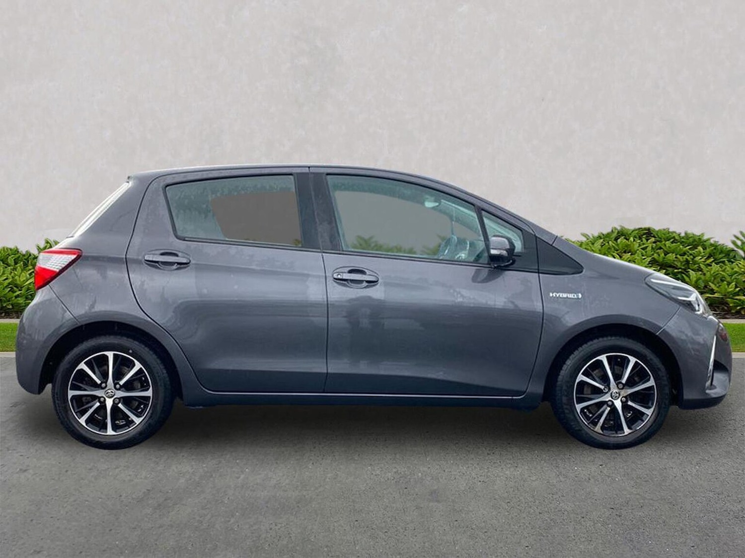 Used Toyota Yaris 2020 for sale - 76335119: Photo 3