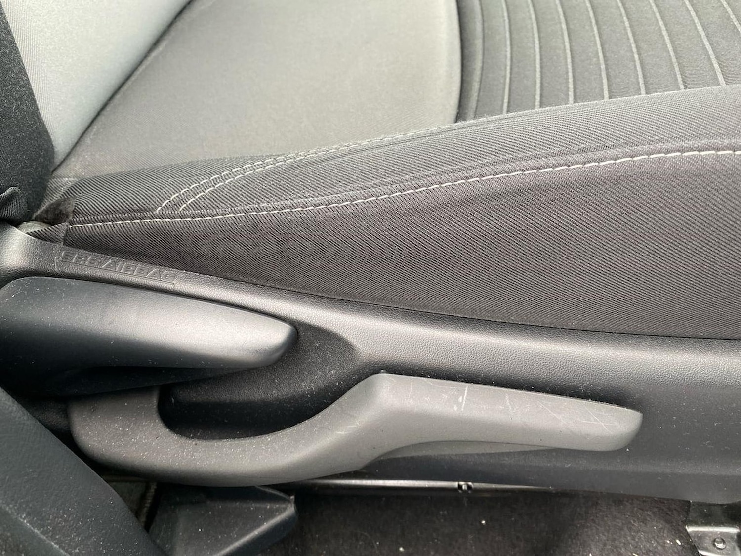 Used Toyota Yaris 2020 for sale - 76335119: Photo 30