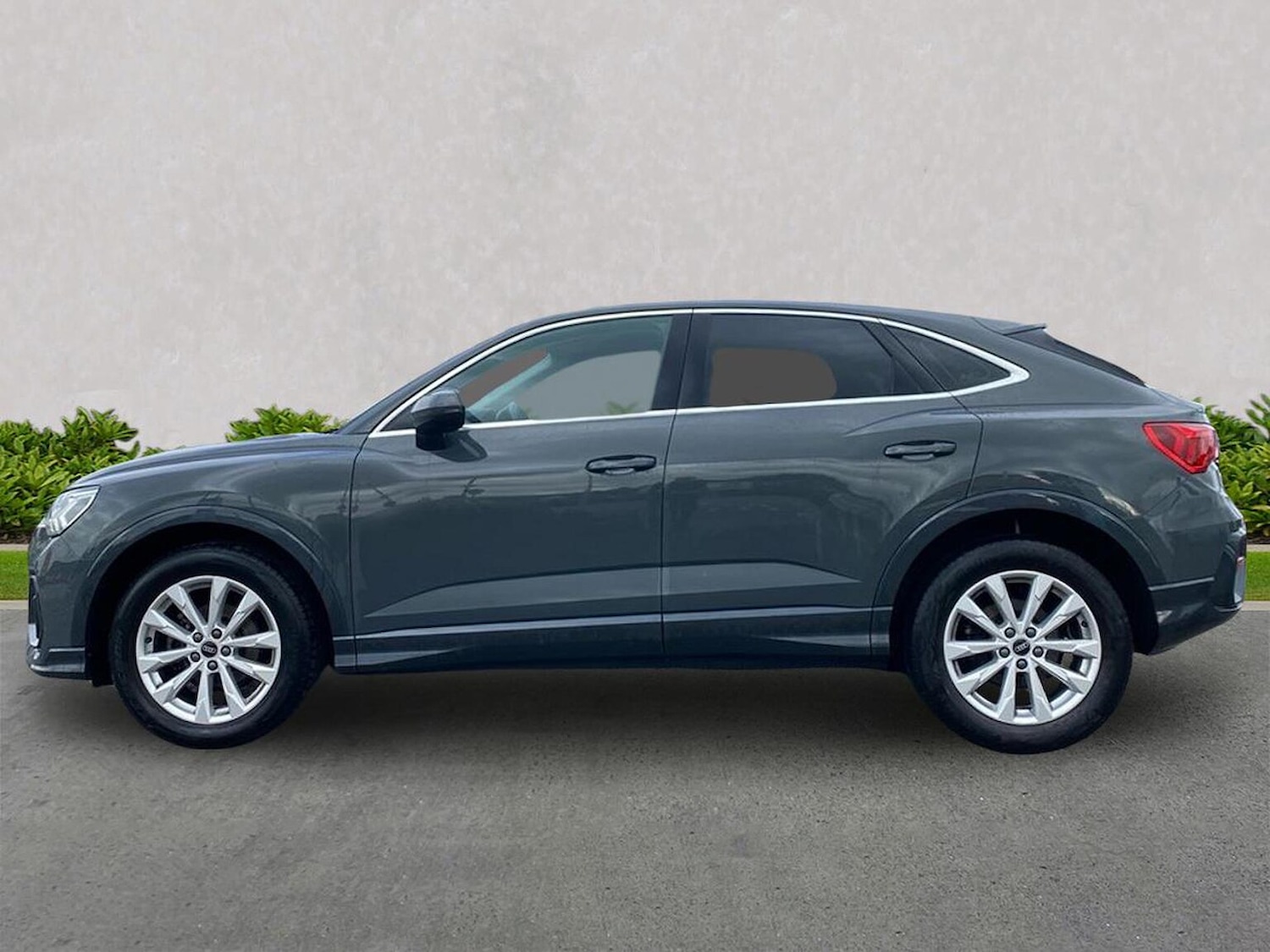 Used Audi Q3 2023 for sale - 76300789: Photo 19