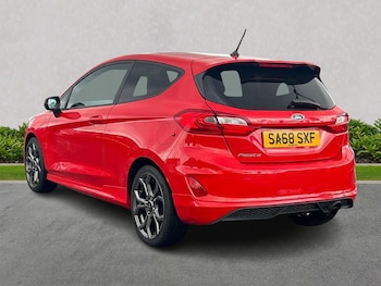 Used Ford Fiesta 2018 for sale - 76231765: Photo 2