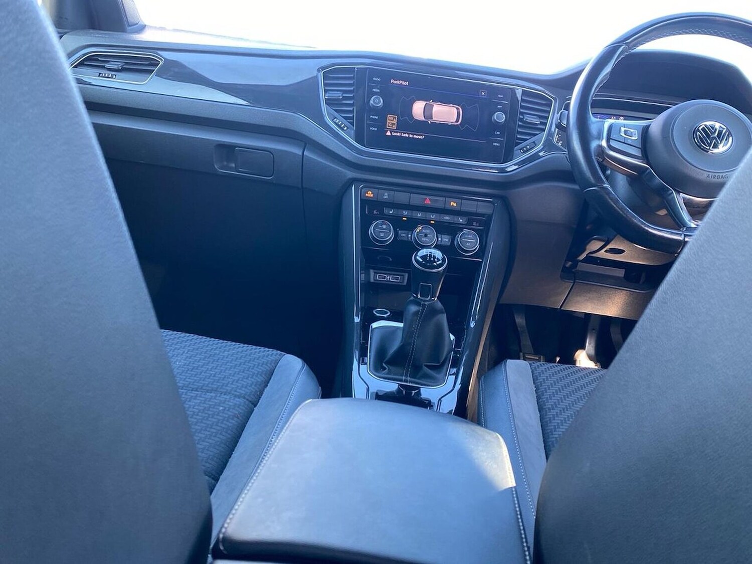 Used Volkswagen T-Roc 2018 for sale - 76164943: Photo 13