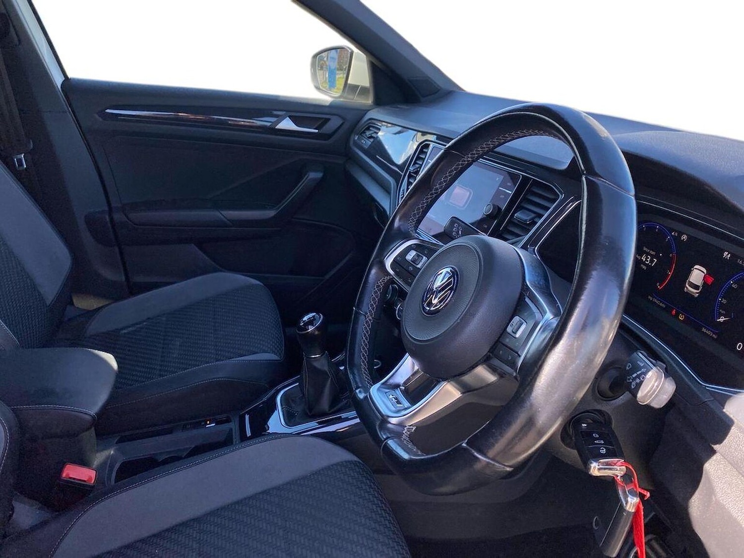 Used Volkswagen T-Roc 2018 for sale - 76164943: Photo 15