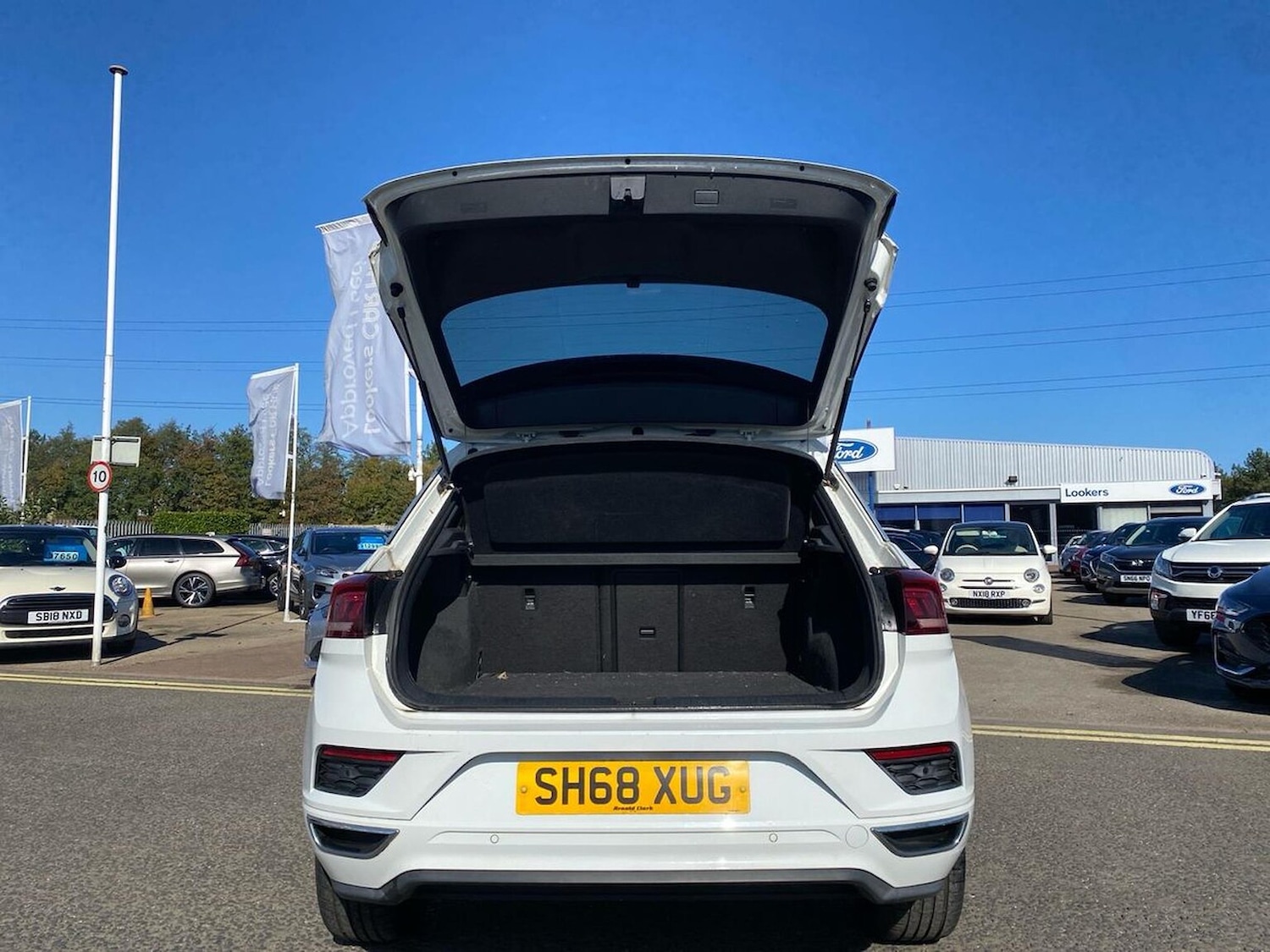 Used Volkswagen T-Roc 2018 for sale - 76164943: Photo 17