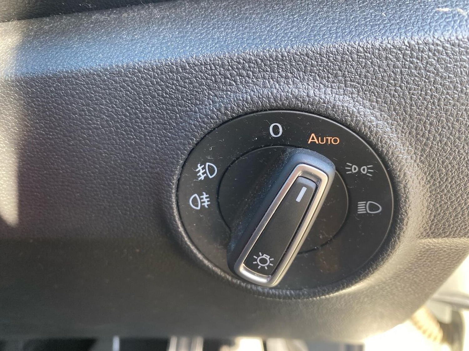 Used Volkswagen T-Roc 2018 for sale - 76164943: Photo 22