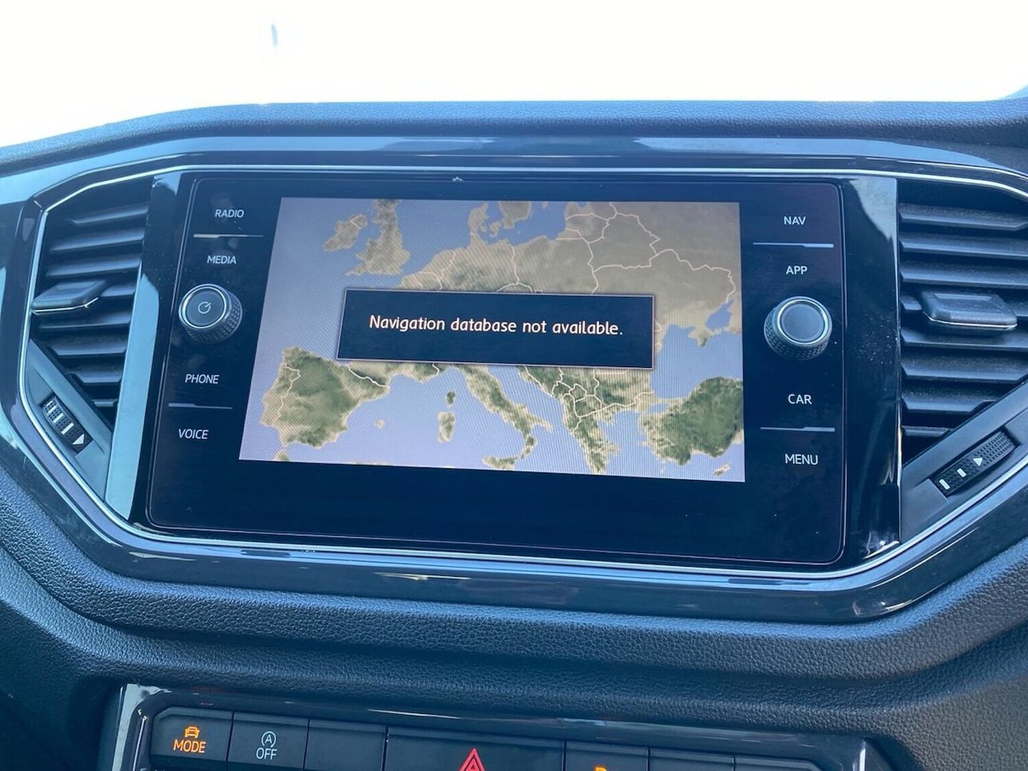 Used Volkswagen T-Roc 2018 for sale - 76164943: Photo 24