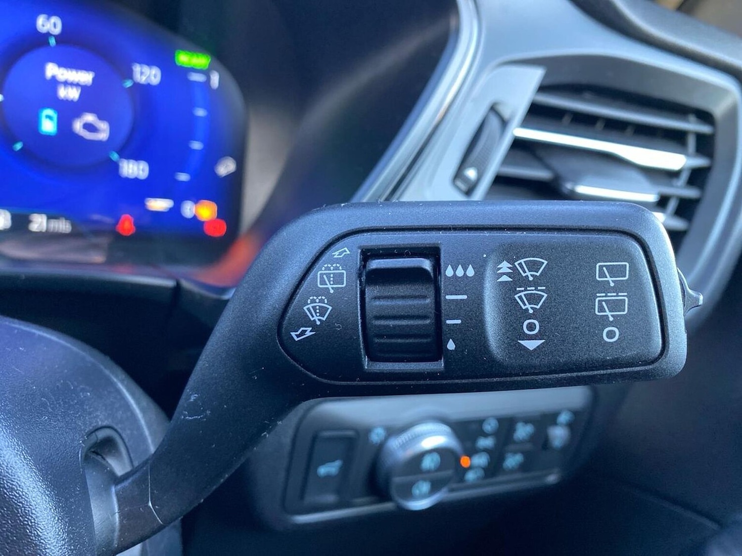 Used Ford Kuga 2023 for sale - 76383387: Photo 29