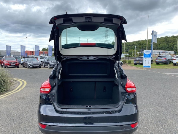 Used Ford Focus 2017 for sale - 76011110: Photo 17