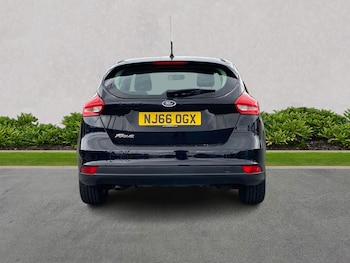 Used Ford Focus 2017 for sale - 76011110: Photo 4