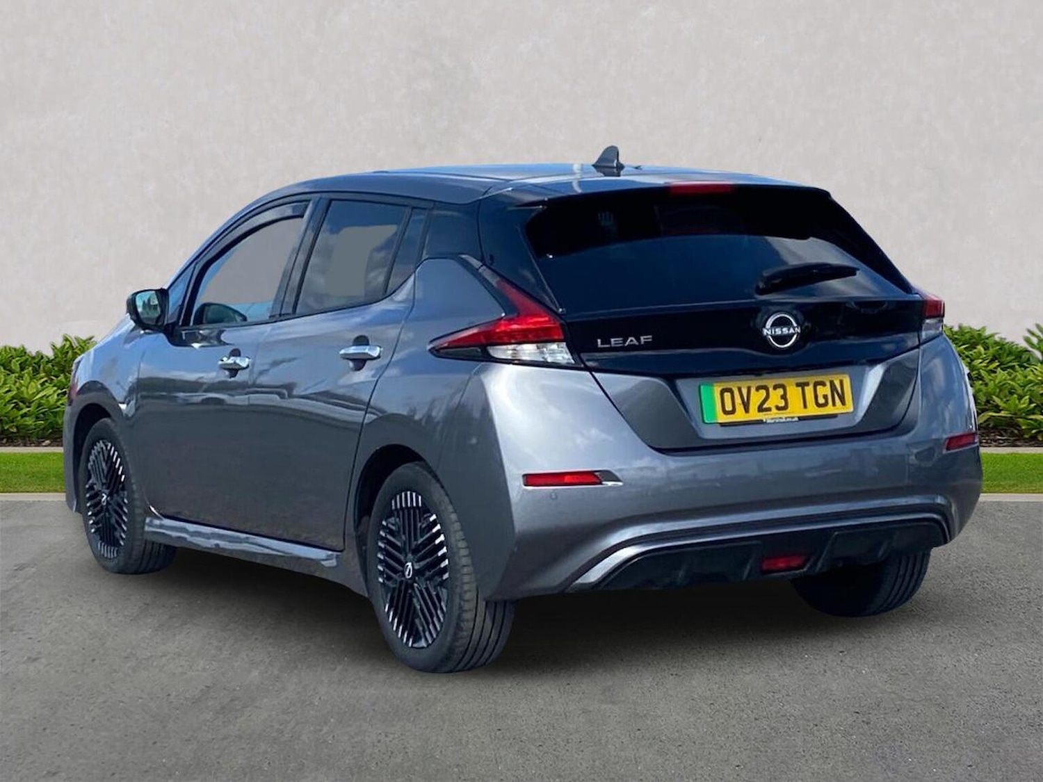 Used Nissan Leaf 2023 for sale - 78192216: Photo 2