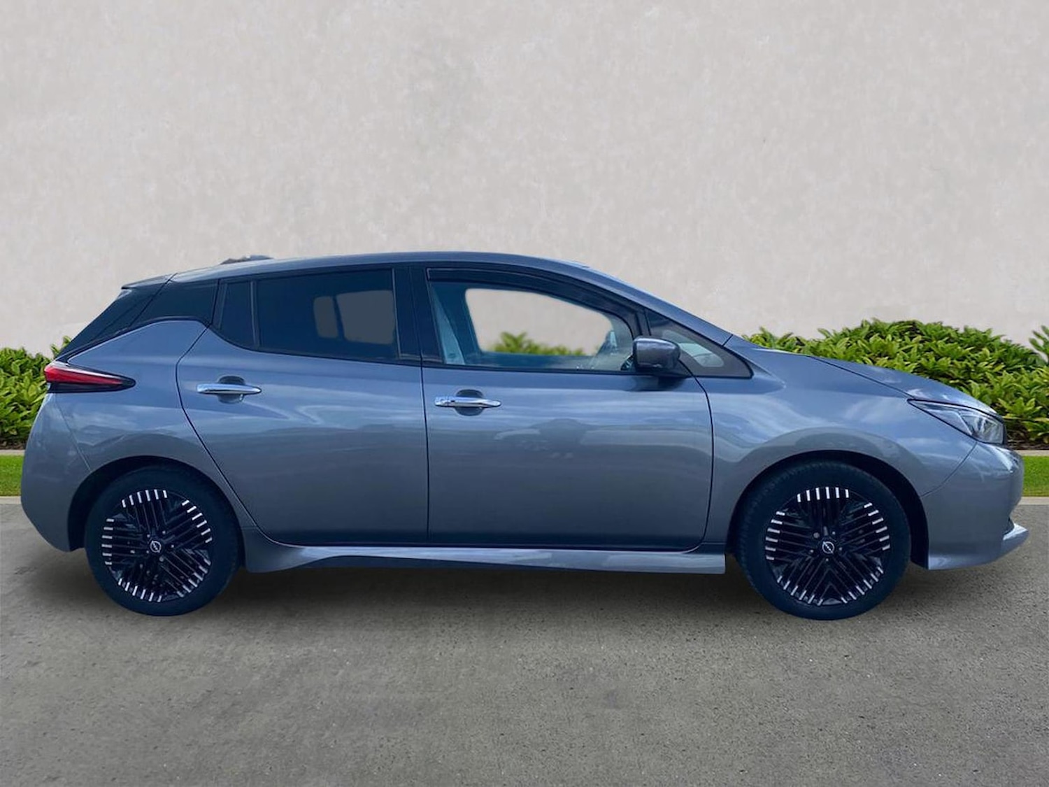 Used Nissan Leaf 2023 for sale - 78192216: Photo 3