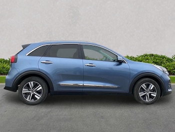 Used Kia Niro 2021 for sale - 77489500: Photo