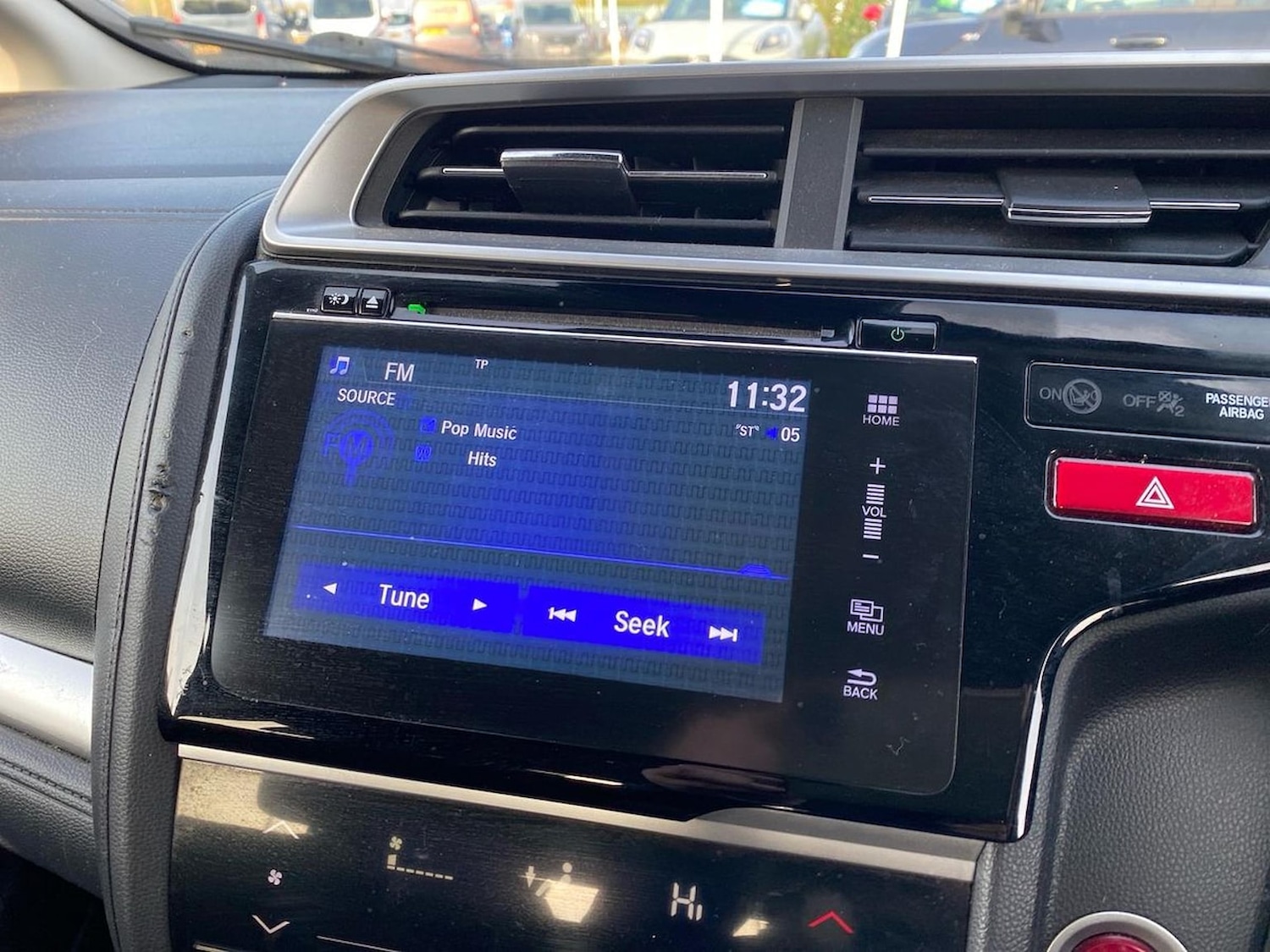 Used Honda Jazz 2017 for sale - 76492384: Photo 11