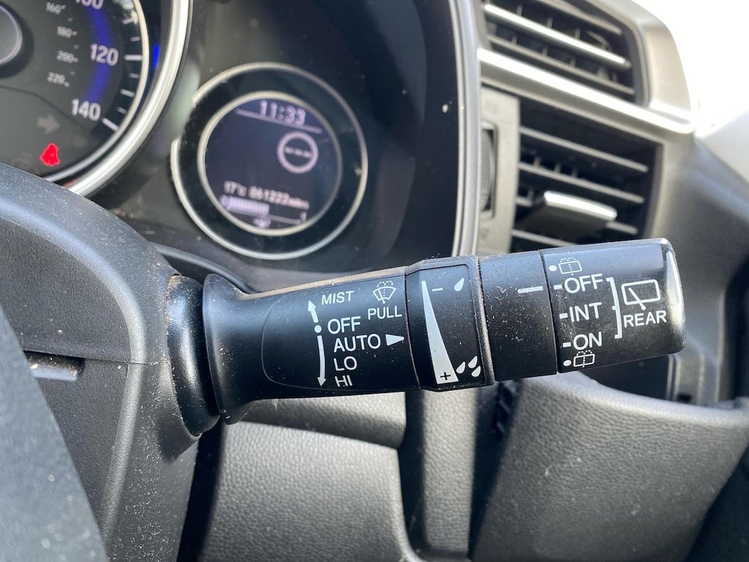 Used Honda Jazz 2017 for sale - 76492384: Photo 29