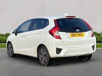 Used Honda Jazz 2017 for sale - 76492384: Photo