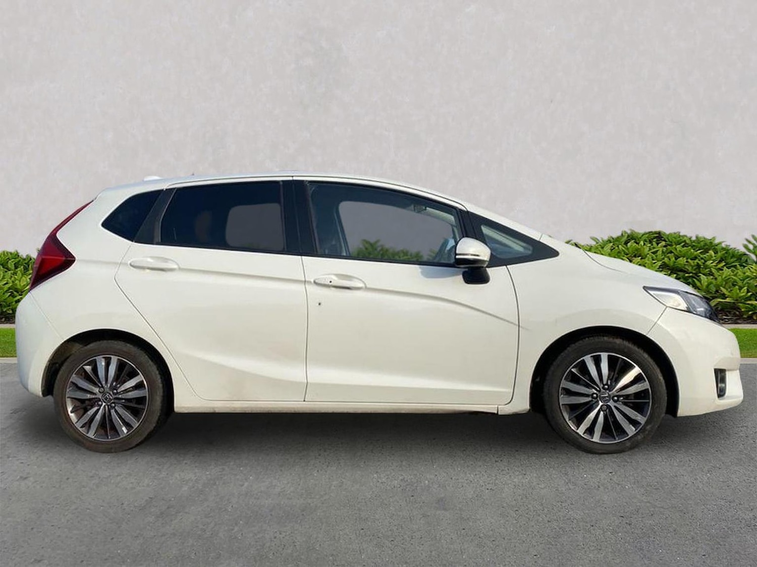 Used Honda Jazz 2017 for sale - 76492384: Photo 3