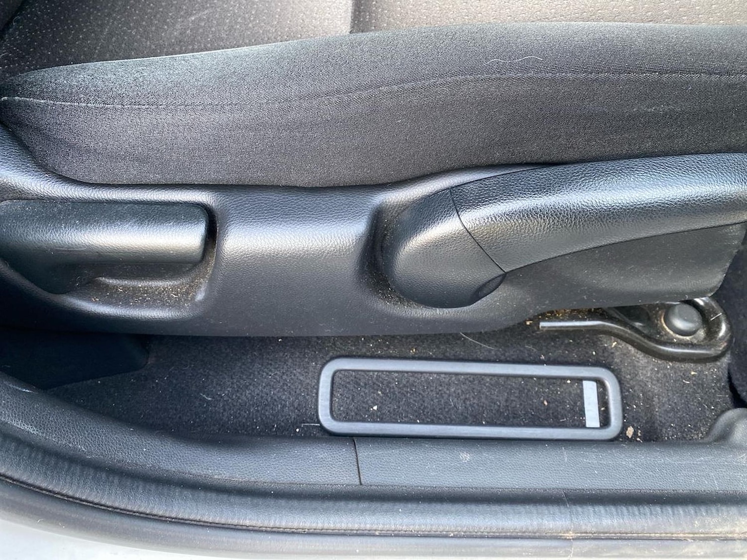 Used Honda Jazz 2017 for sale - 76492384: Photo 30