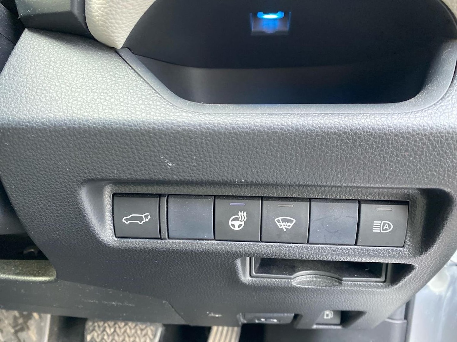 Used Toyota RAV4 2020 for sale - 78191035: Photo 24