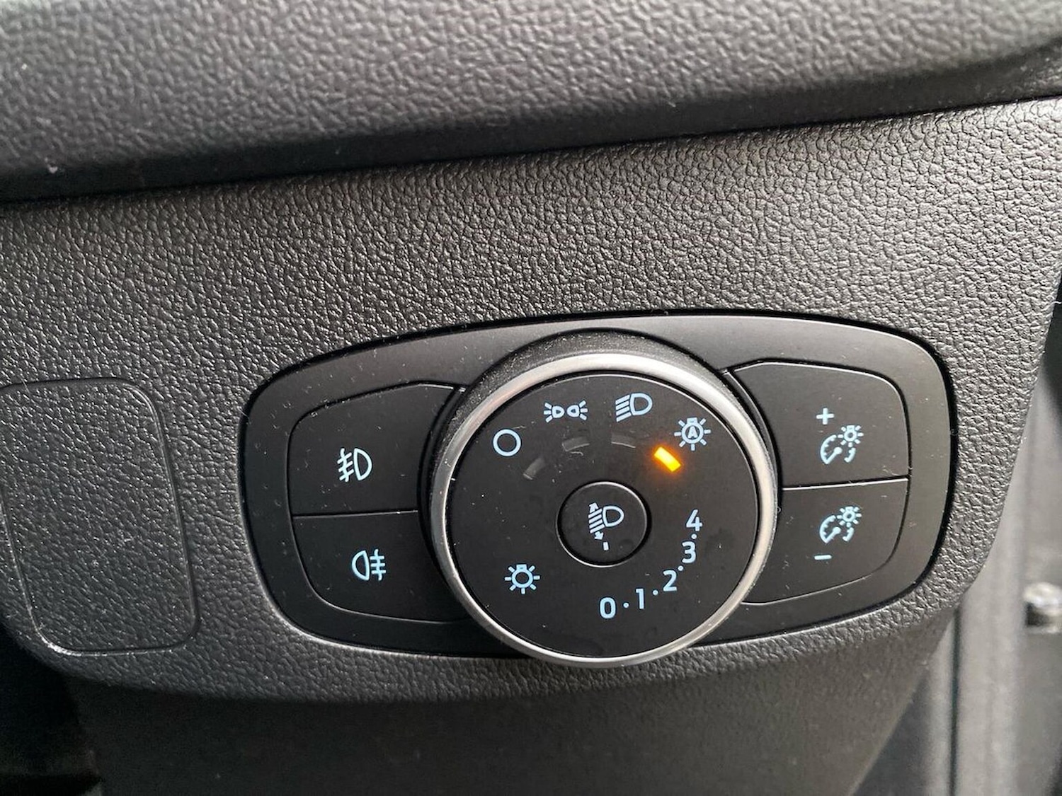 Used Ford Focus 2021 for sale - 76510775: Photo 22