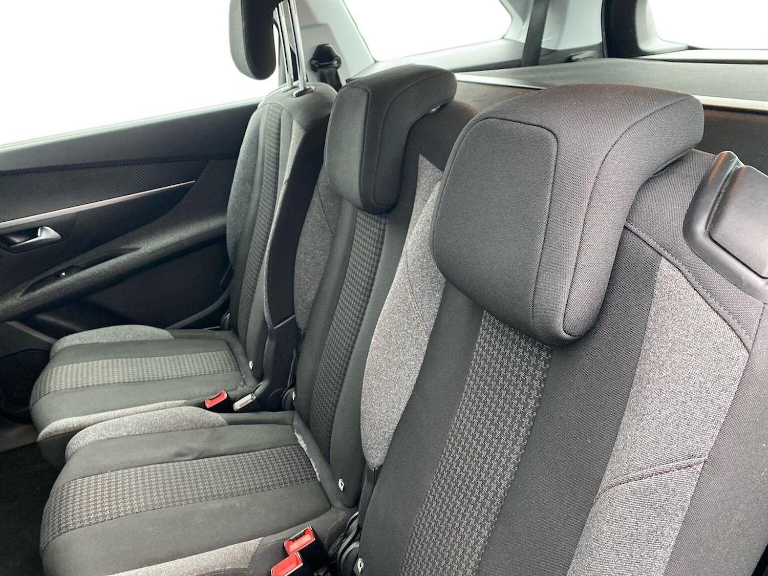 Used Peugeot 5008 2019 for sale - 76969970: Photo 16