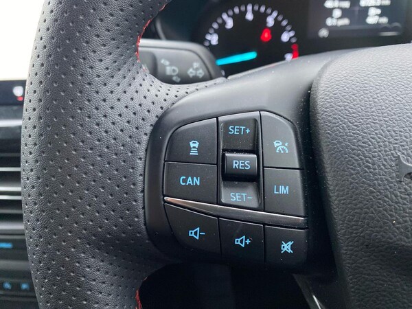 Used Ford Focus 2023 for sale - 75524348: Photo 26