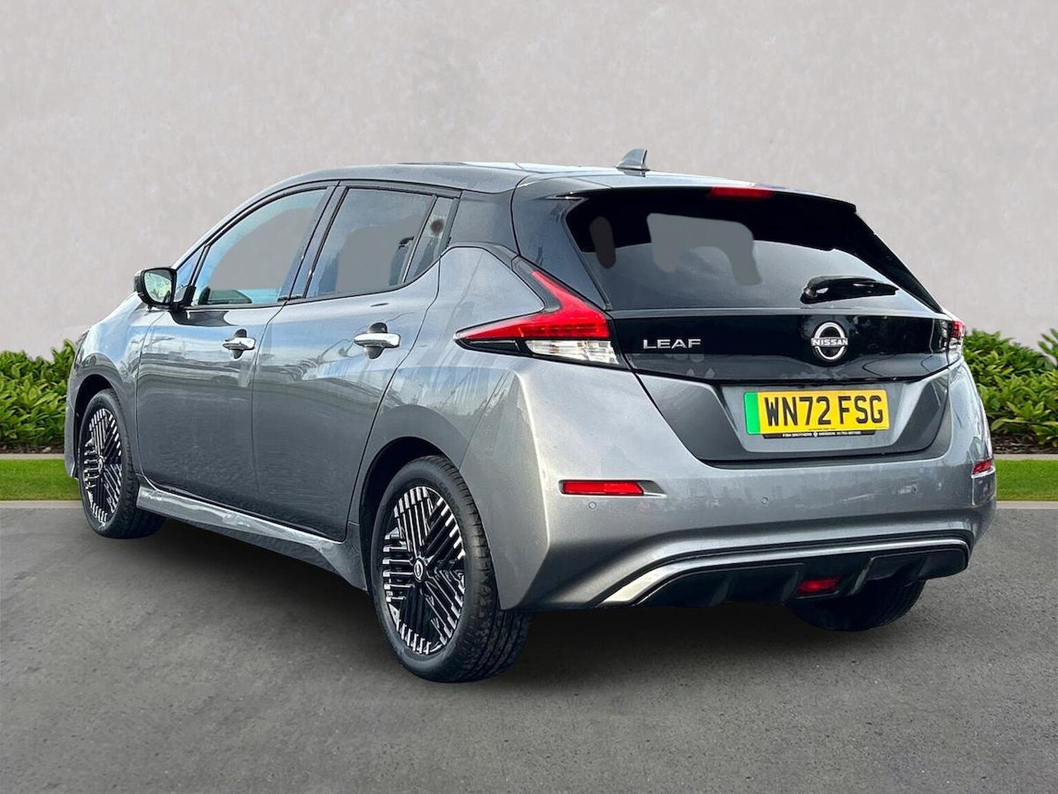 Used Nissan Leaf 2022 for sale - 76555453: Photo 2