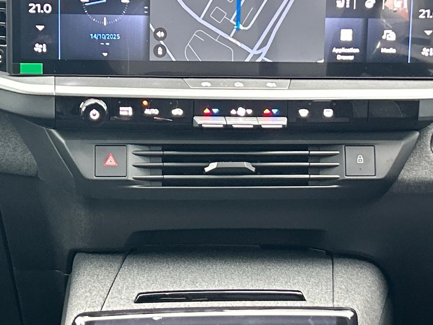 Used Vauxhall Grandland 2025 for sale - 76263260: Photo 12